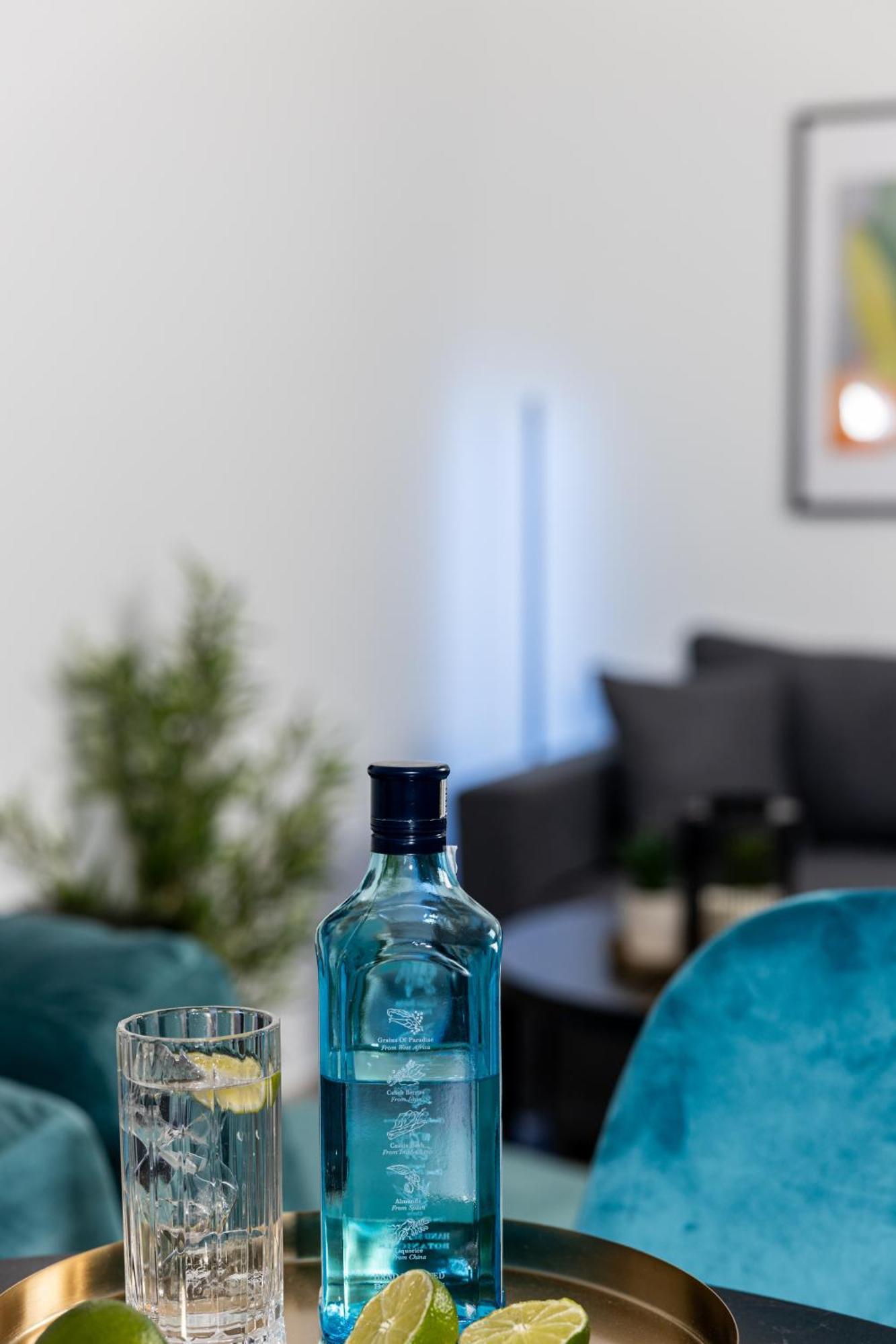 Velvet Luxury Apartments In The City Center By Binobi! 塞萨洛尼基 外观 照片